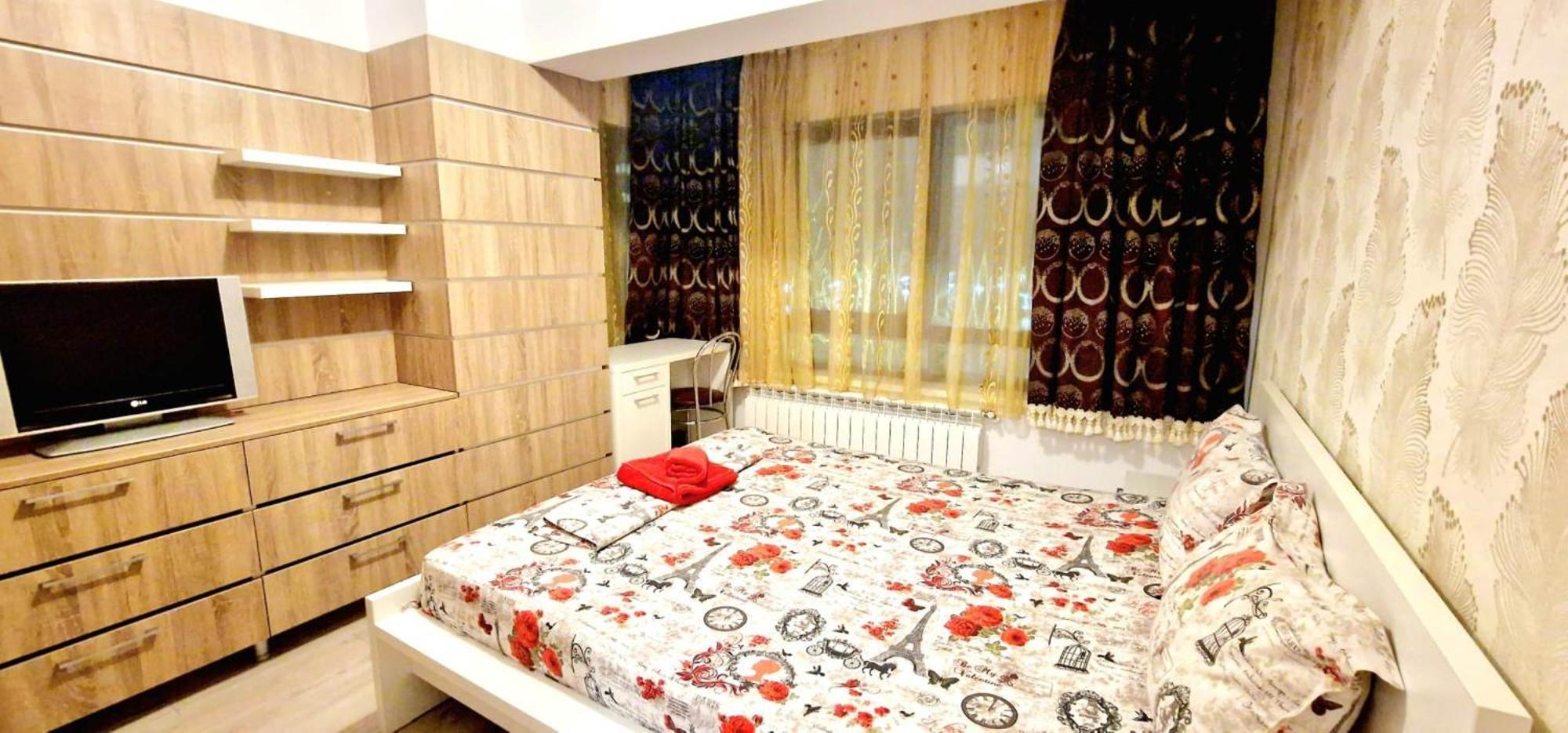 Big & Cosy Apartment With 3 Double Beds & 2 Bathrooms Iasi Exterior photo